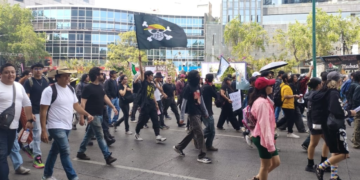 Blindan el Zócalo capitalino  ante “Marcha de la Generación Z”